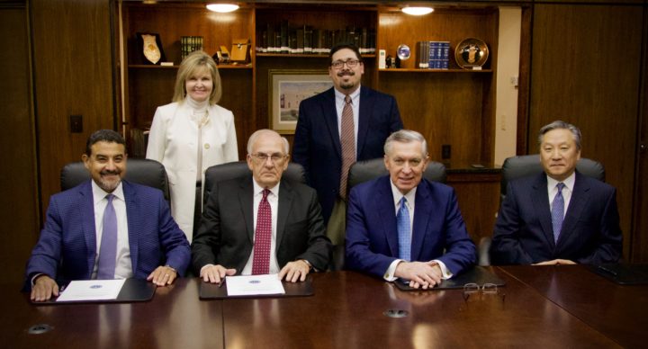 ACUERDO FIRMADO ENTRE LA IGLESIA DE DIOS DE LA PROFECÍA Y EL SEMINARIO TEOLÓGICO PENTECOSTAL PARA PROVEER PROGRAMAS DE MAESTRÍA EN CENTRO Y SUDAMÉRICA